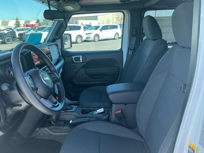 2026 Jeep Wrangler — photo 10 view