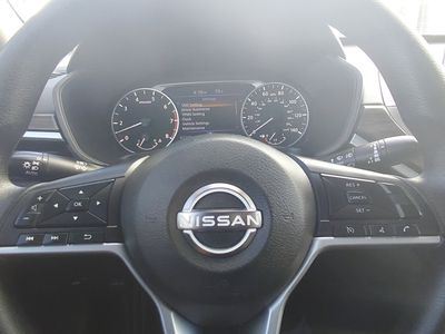 2024 Nissan Altima — photo 12 view