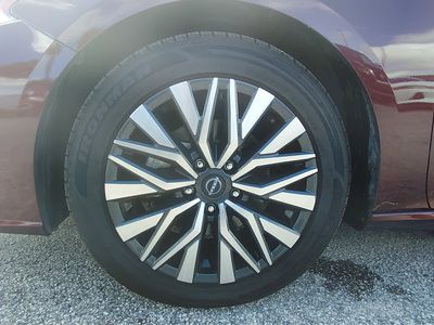 2024 Nissan Altima — photo 10 view