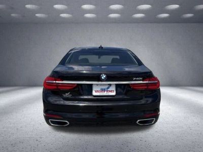 2019 BMW 7 Series — rear three-quarter view