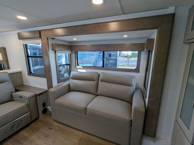 2026 Alliance RV Paradigm - Photo 7