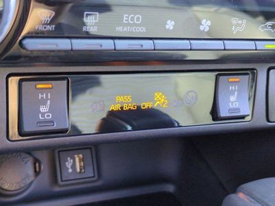 2023 Toyota RAV4 Hybrid - Photo 13
