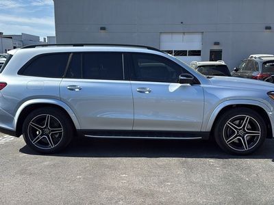 2025 Mercedes-Benz GLS - Photo 3