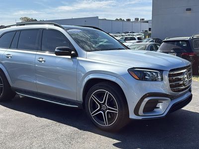 2025 Mercedes-Benz GLS - Photo 2