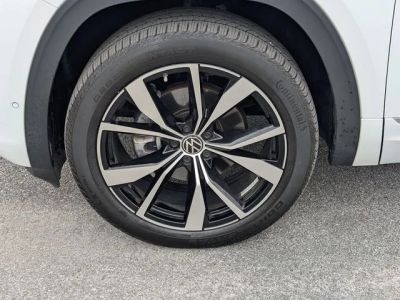 2024 Volkswagen Atlas Cross Sport — photo 9 view