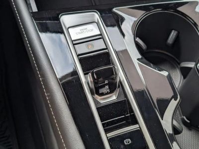 2024 Volkswagen Atlas Cross Sport — photo 16 view