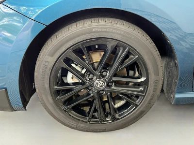 2025 Toyota Camry — photo 11 view