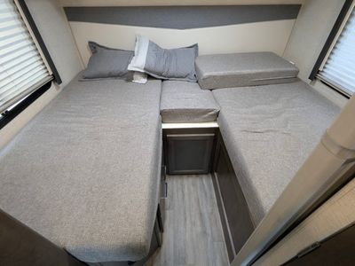 2025 Thor Motor Coach Four Winds — interior view