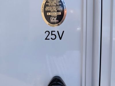 2025 Thor Motor Coach Four Winds — photo 19 view