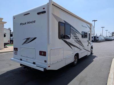 2025 Thor Motor Coach Four Winds — photo 16 view