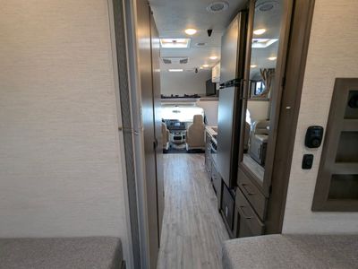 2025 Thor Motor Coach Four Winds — photo 26 view
