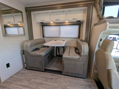 2025 Thor Motor Coach Four Winds — photo 20 view