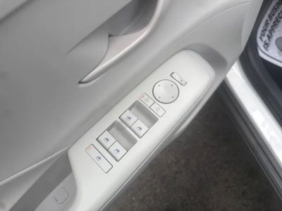 2024 Hyundai Kona SEL - Photo 38