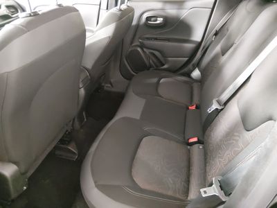 2023 Jeep Renegade - Photo 20