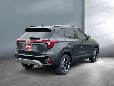 2026 Kia Seltos — engine compartment view