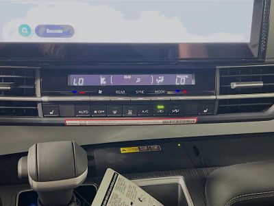 2026 Toyota Sienna — photo 23 view