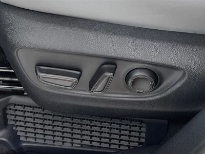 2026 Toyota Sienna — photo 13 view