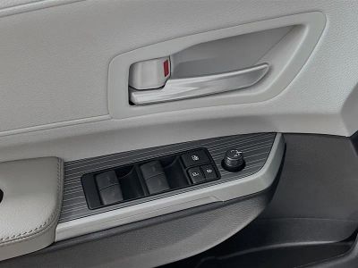 2026 Toyota Sienna — photo 14 view