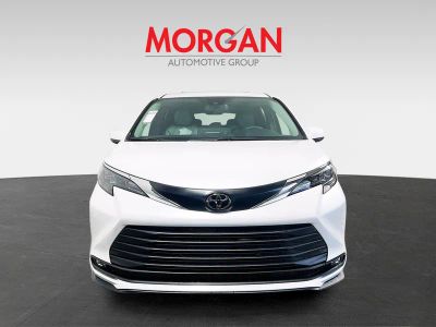 2026 Toyota Sienna — photo 8 view