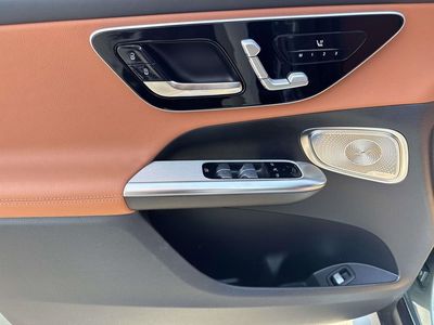 2026 Mercedes-Benz GLC — photo 17 view