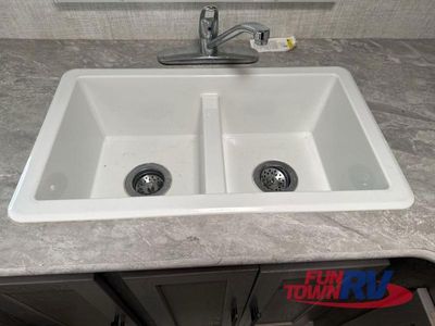 2022 Gulf Stream RV Kingsport Super Lite - Photo 8
