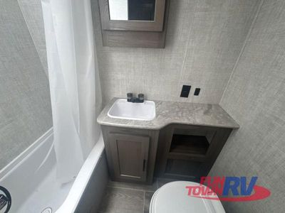 2022 Gulf Stream RV Kingsport Super Lite - Photo 17