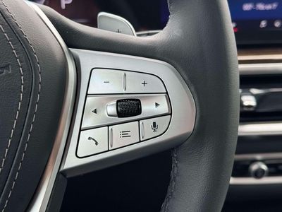 2025 BMW X7 - Photo 26