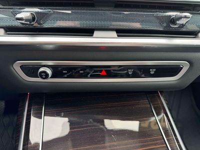 2025 BMW X7 - Photo 29