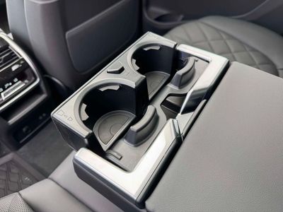 2025 BMW X7 - Photo 35