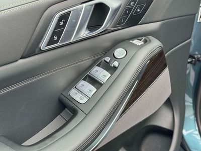 2025 BMW X7 - Photo 20