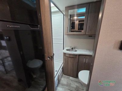 2022 Grand Design Imagine XLS — photo 26 view