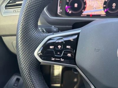 2022 Volkswagen Tiguan — photo 18 view