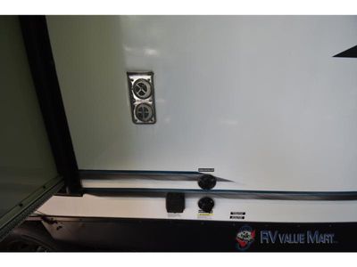 2022 Forest River RV Surveyor Legend — photo 24 view