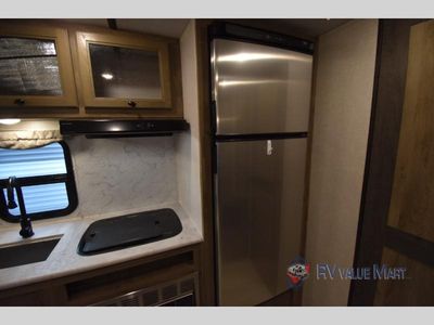 2022 Forest River RV Surveyor Legend — photo 12 view