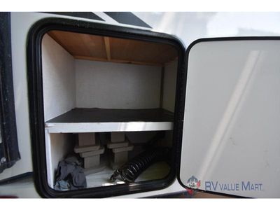 2022 Forest River RV Surveyor Legend — photo 27 view
