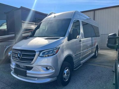 2025 Airstream Interstate - Photo 2