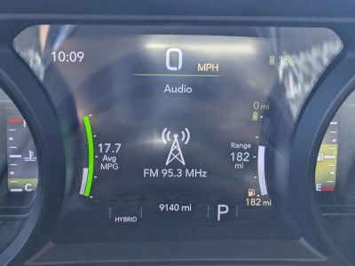 2025 Jeep Wrangler — photo 30 view