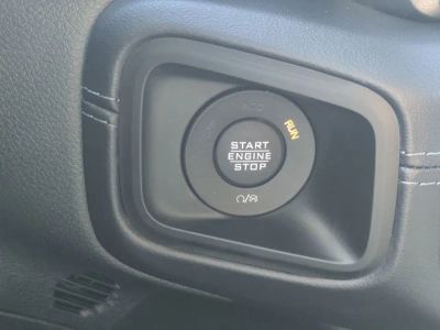 2025 Jeep Wrangler — photo 31 view