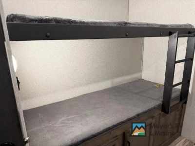 2022 Venture RV SportTrek - Photo 20