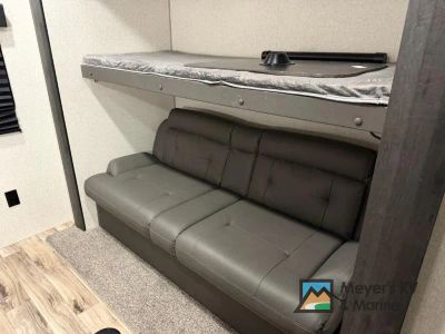 2022 Venture RV SportTrek - Photo 19