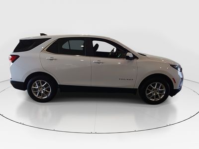 2024 Chevrolet Equinox — photo 8 view