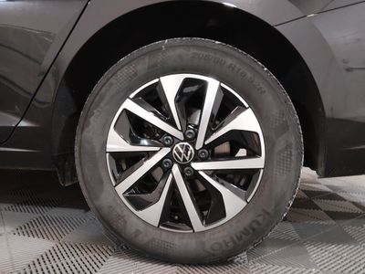 2024 Volkswagen Jetta — photo 10 view