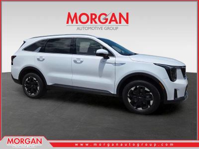 2024 Kia Sorento S in White — front three-quarter view