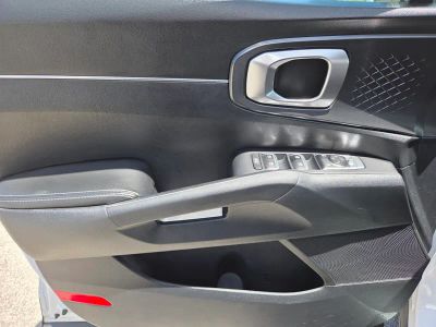 2024 Kia Sorento — photo 26 view