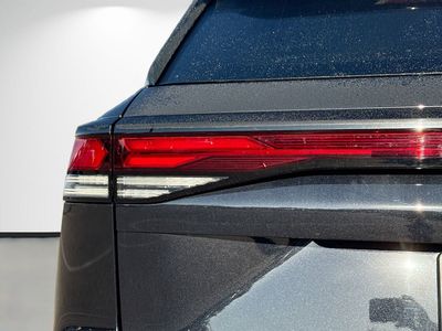 2026 Volkswagen Tiguan — photo 10 view