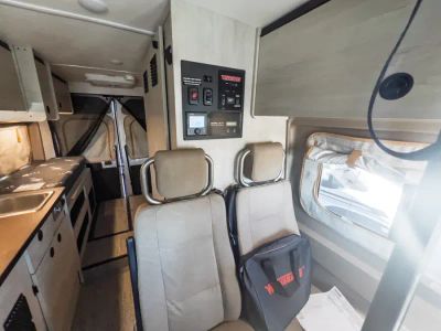 2027 Winnebago SOLIS — photo 7 view