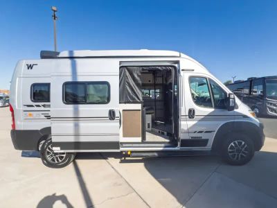 2027 Winnebago SOLIS — photo 18 view