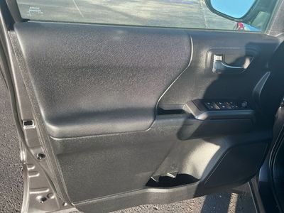 2023 Toyota Tacoma - Photo 15