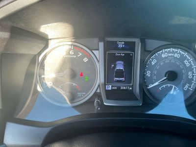 2023 Toyota Tacoma - Photo 10