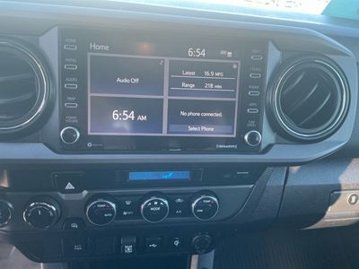 2023 Toyota Tacoma - Photo 11